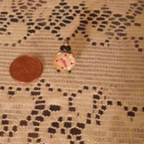 Antique Tiny alarm clock pin - Picture 2 of 4